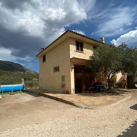 Villa Marras Galtelli Bagian luar foto